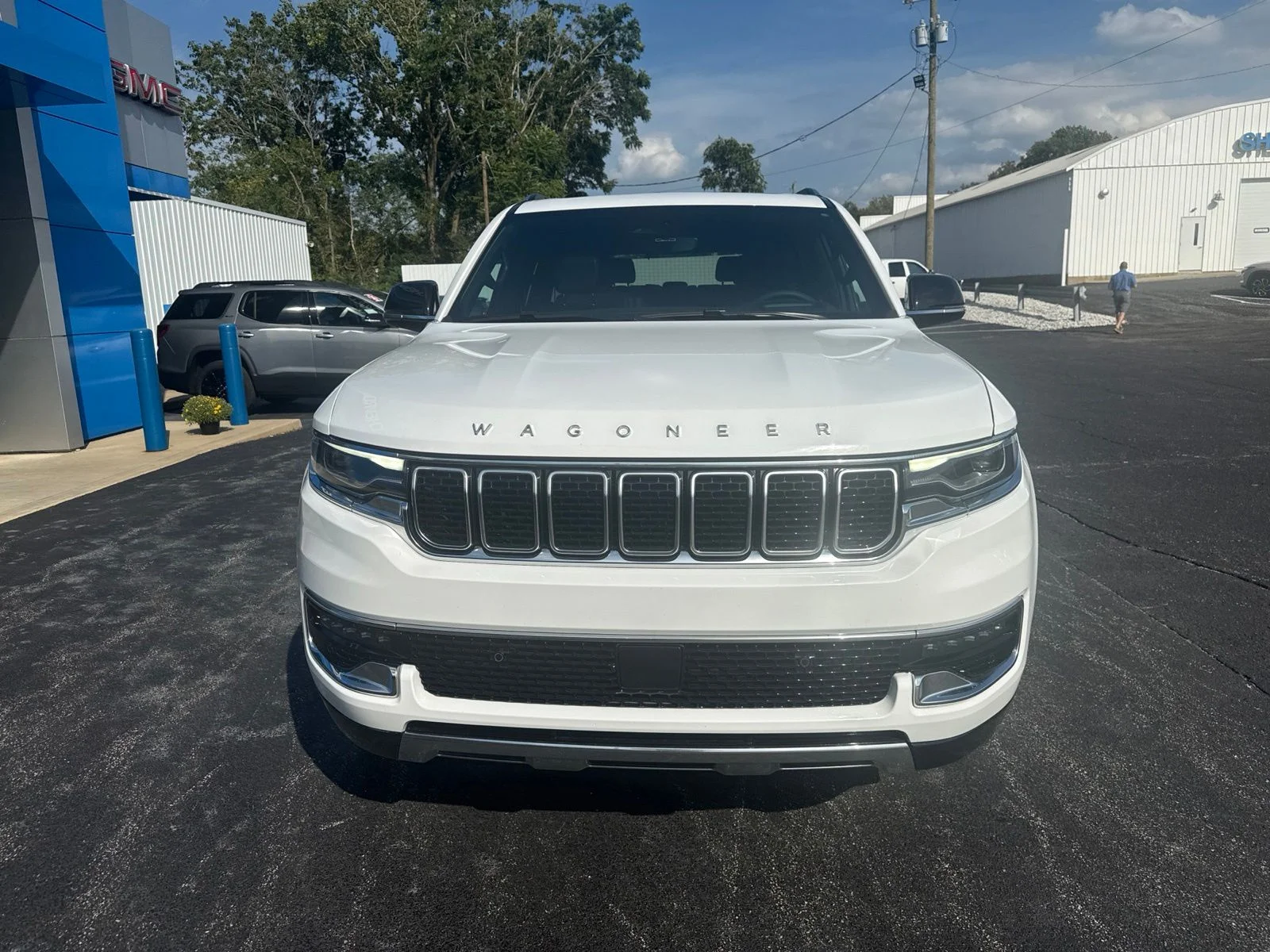 Used 2023 White Jeep Series III image 11