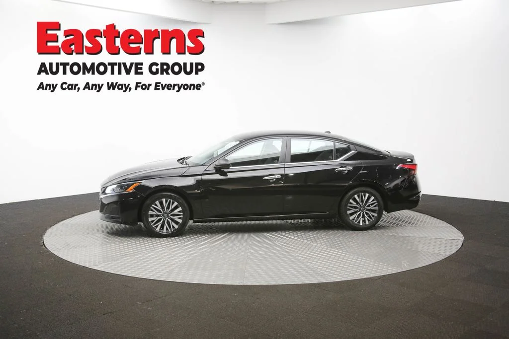 Used 2024 Black Nissan 2.5 SV image 56