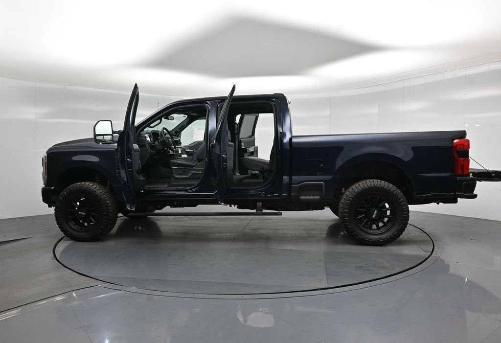 New 2025 Blue Ford Platinum image 33