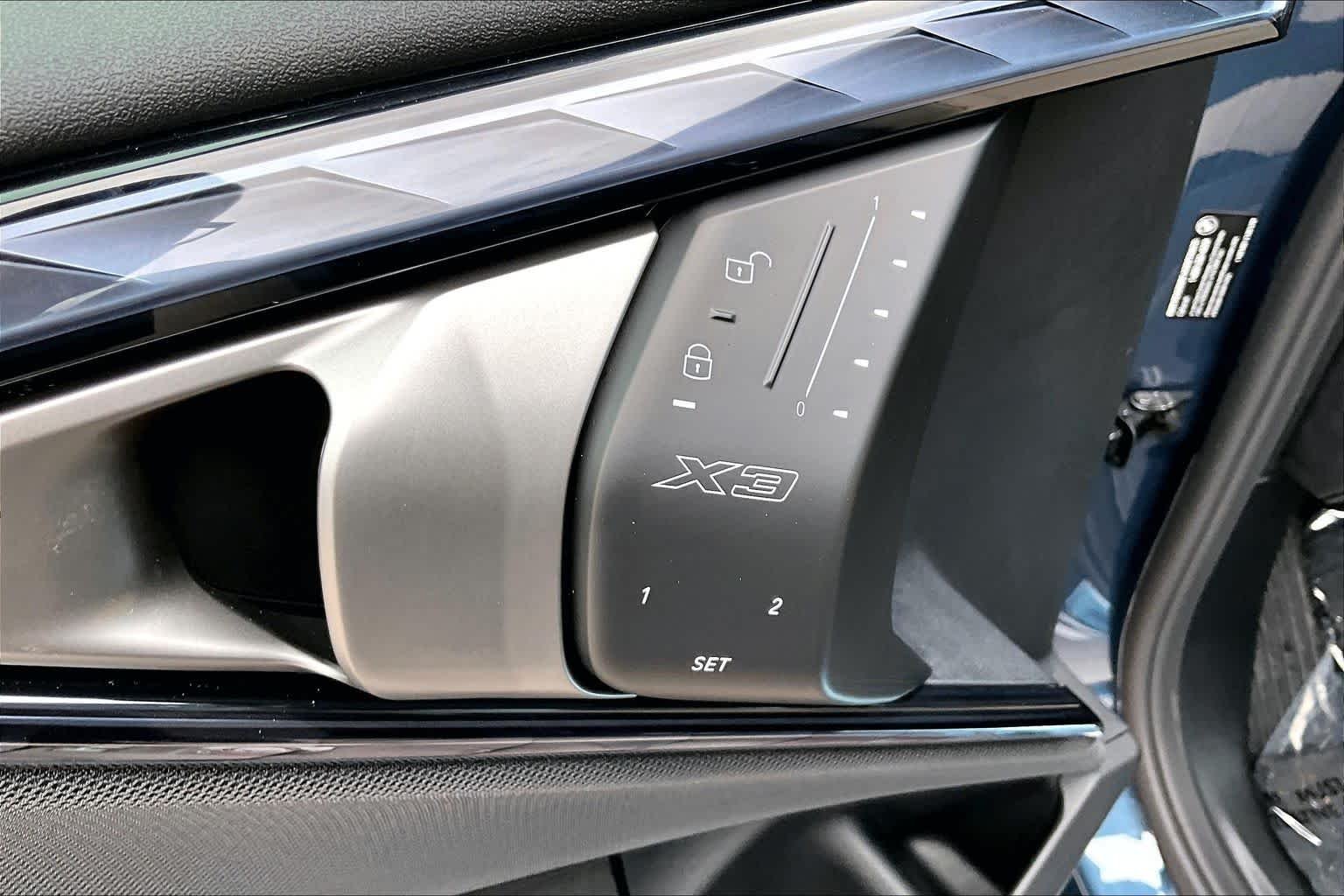 New 2026 Arctic Race Blue Metallic BMW 30 xDrive image 18