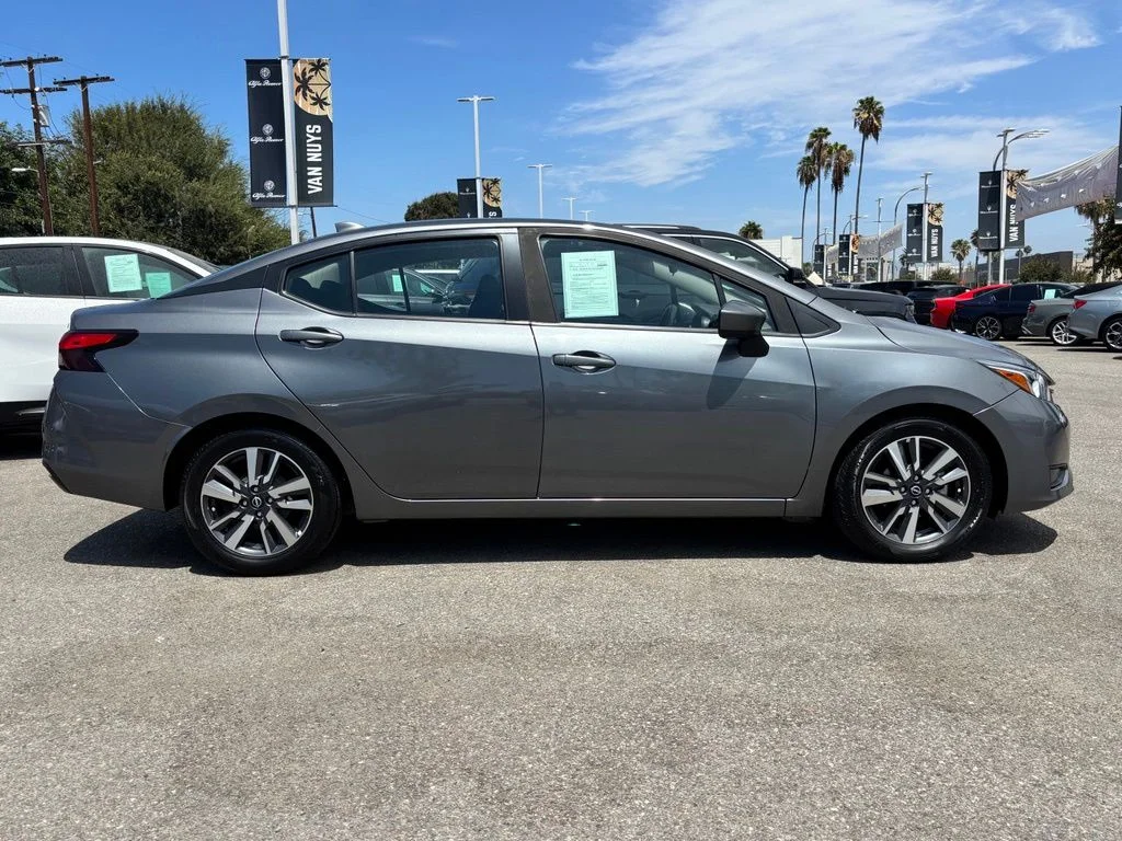 Used 2023 Gray Nissan 1.6 SV image 2