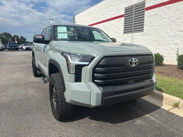 Used 2024  Toyota SR5 image 1