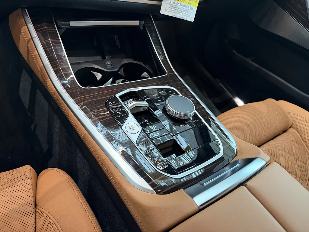 New 2026 Dravit Grey Metallic BMW xDrive40i image 10
