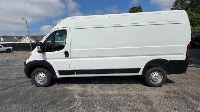 Used 2025 Bright White Clearcoat Ram Tradesman image 5