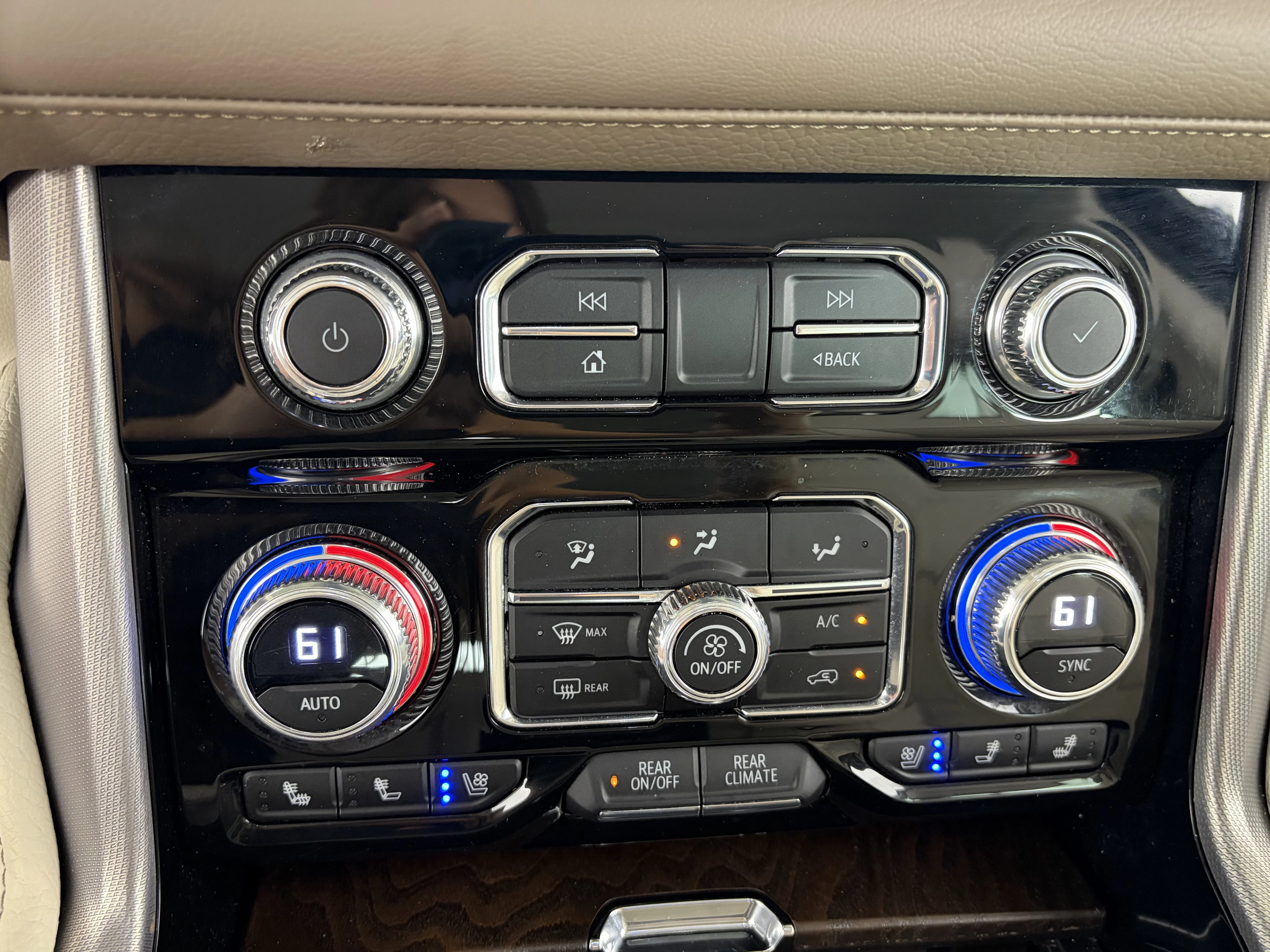 Used 2023 Midnight Blue Metallic GMC Denali image 26