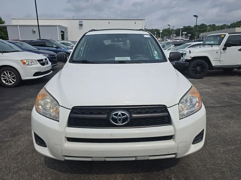 Used 2009  Toyota Base image 2