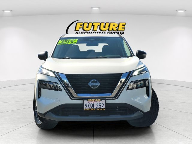 Used 2023 White Nissan S image 2