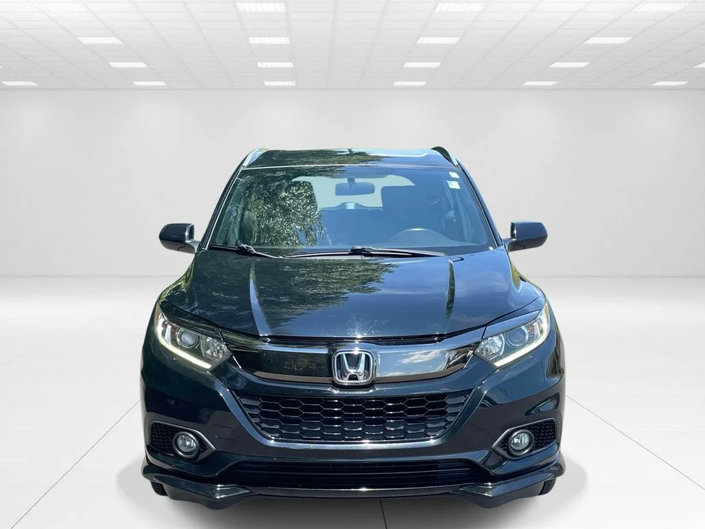 Used 2019  Honda Sport image 2