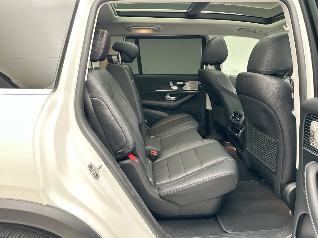 Used 2024 Polar White Mercedes-Benz GLS 450 image 19