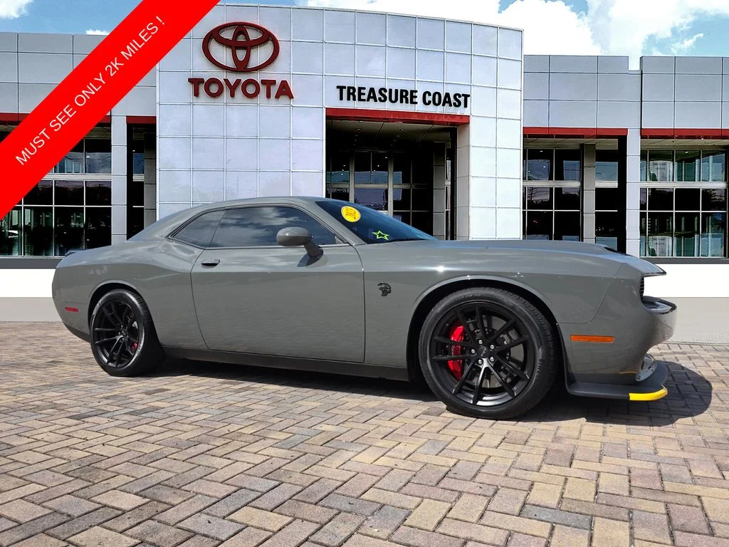Used 2023 Gray Dodge SRT Hellcat Jailbreak image 1