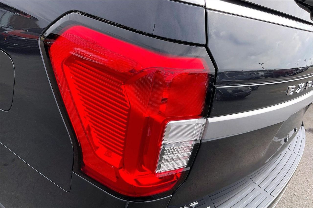 2022 Ford Expedition XLT - Photo 25