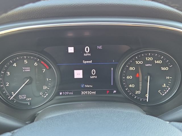 Used 2020 Red Cadillac Sport image 28