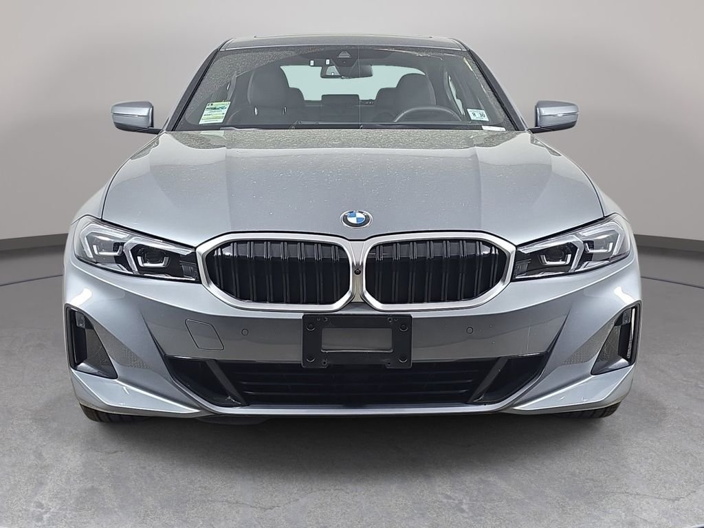 Used 2025 Skyscraper Grey Metallic BMW 330i xDrive image 3