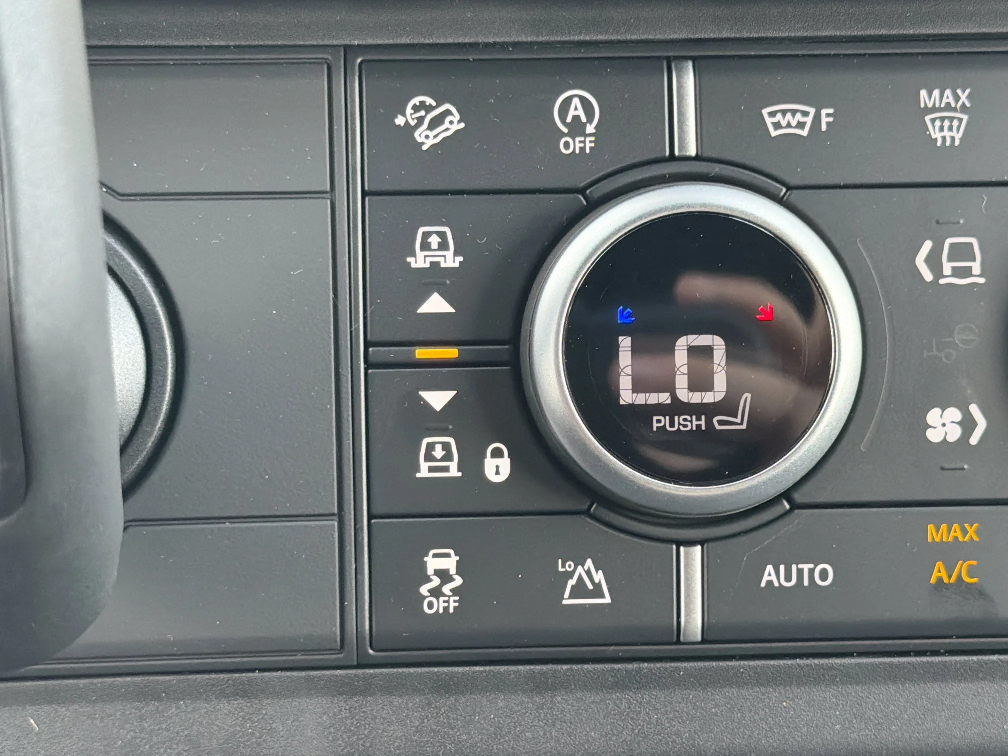 New 2026 Santorini Black Land Rover S image 29