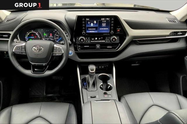 Certified Used 2021 MIDNIGHT BLACK METALLIC Toyota  image 16
