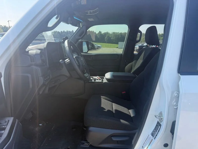 Used 2025 White Toyota 1958 image 3