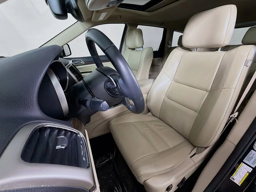 Used 2017 Black Jeep Limited image 12