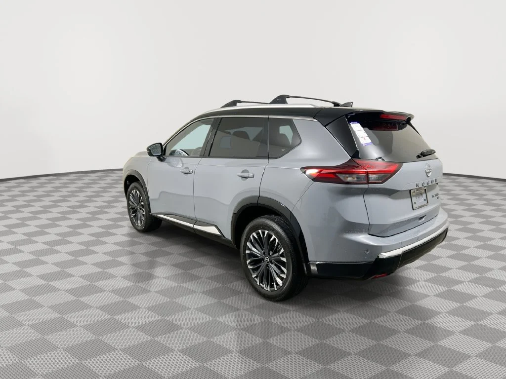 New 2026 Gray Nissan Platinum image 6