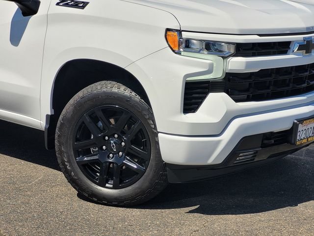 Used 2024 White Chevrolet RST image 9