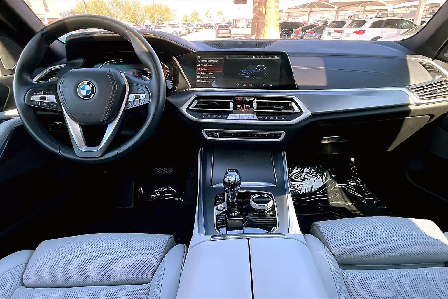 Used 2023 Phytonic Blue Metallic BMW sDrive40i image 15