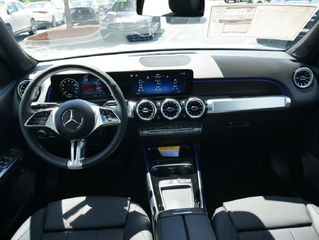 New 2026 Cirrus Silver Metallic Mercedes-Benz GLB 250 image 32