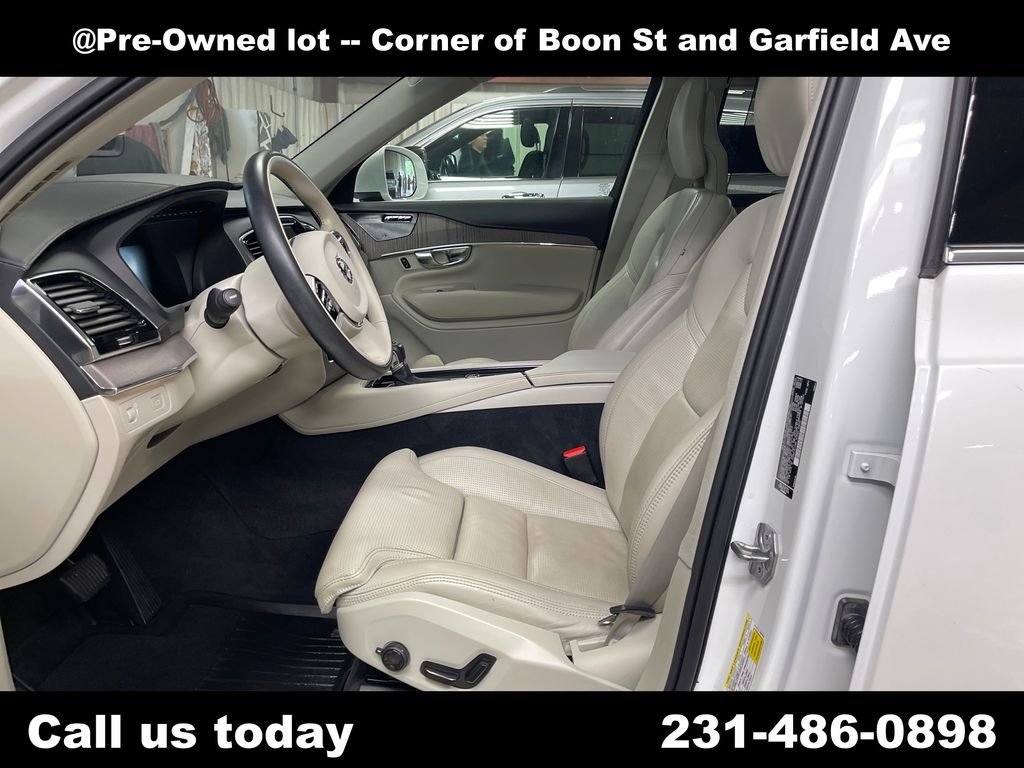 Used 2021 White Volvo T6 Inscription image 13