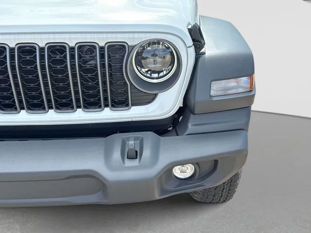 New 2026 Bright White Clear-Coat Exterior Paint Jeep Sport S image 10