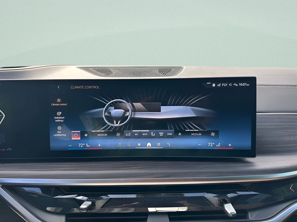 Certified Used 2026 Manhattan Green Metallic BMW xDrive40i image 17