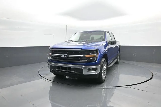 New 2026 Blue Ford XLT image 5