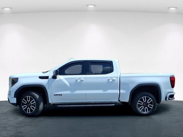 Used 2026 White GMC AT4 image 14