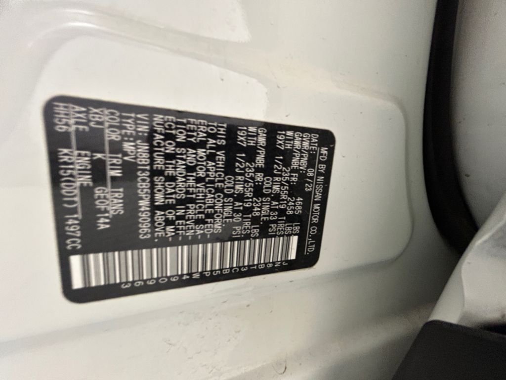 Used 2023 White Nissan SL image 20