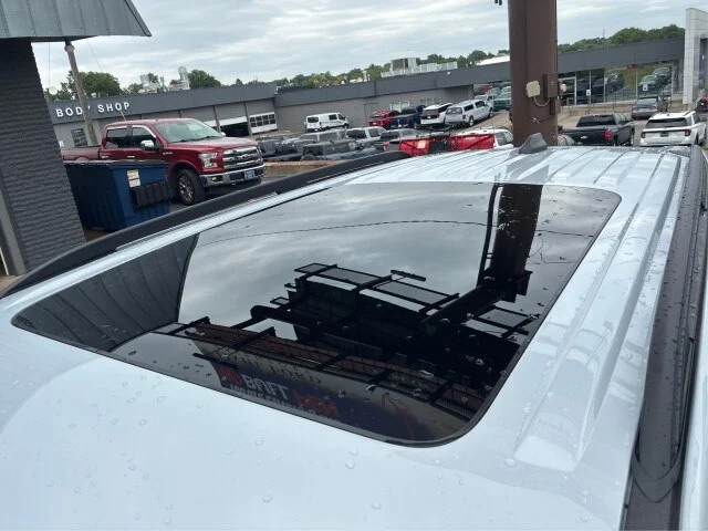 New 2026 Space White Metallic Ford Tremor® image 35