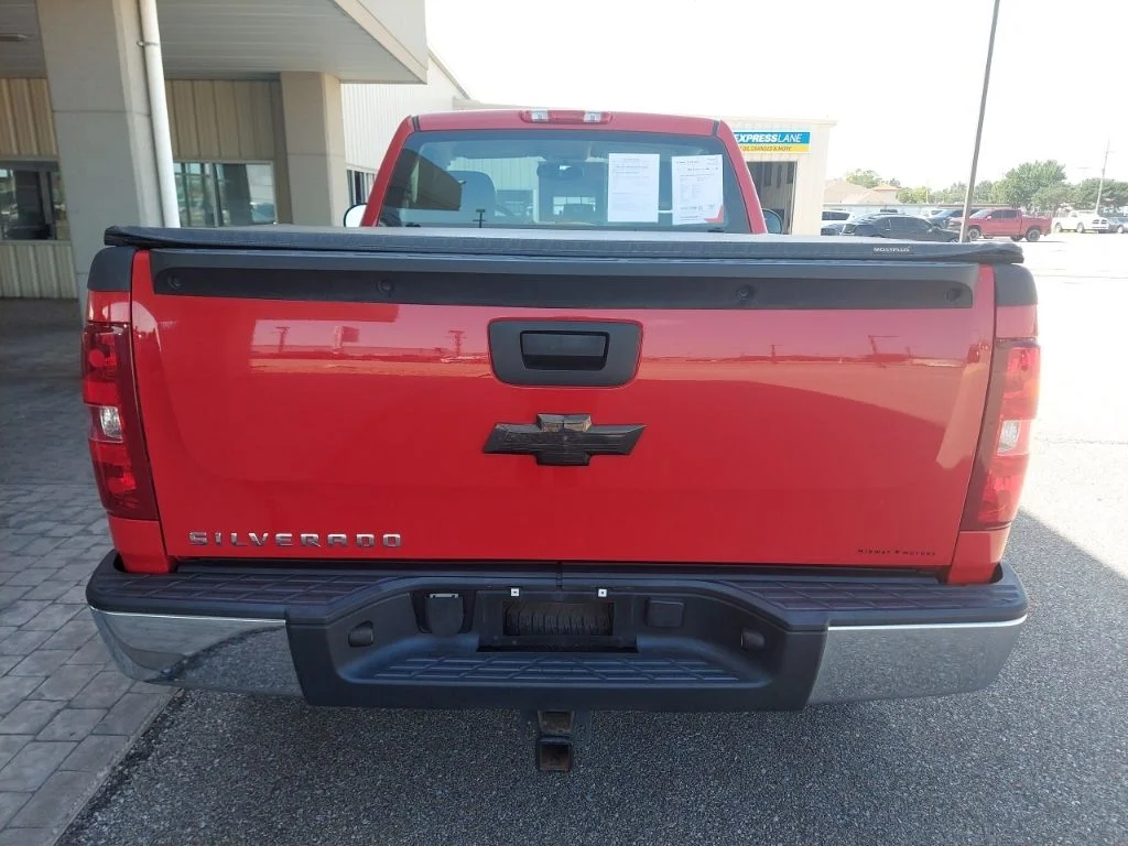 Used 2007 Red Chevrolet Work Truck image 6
