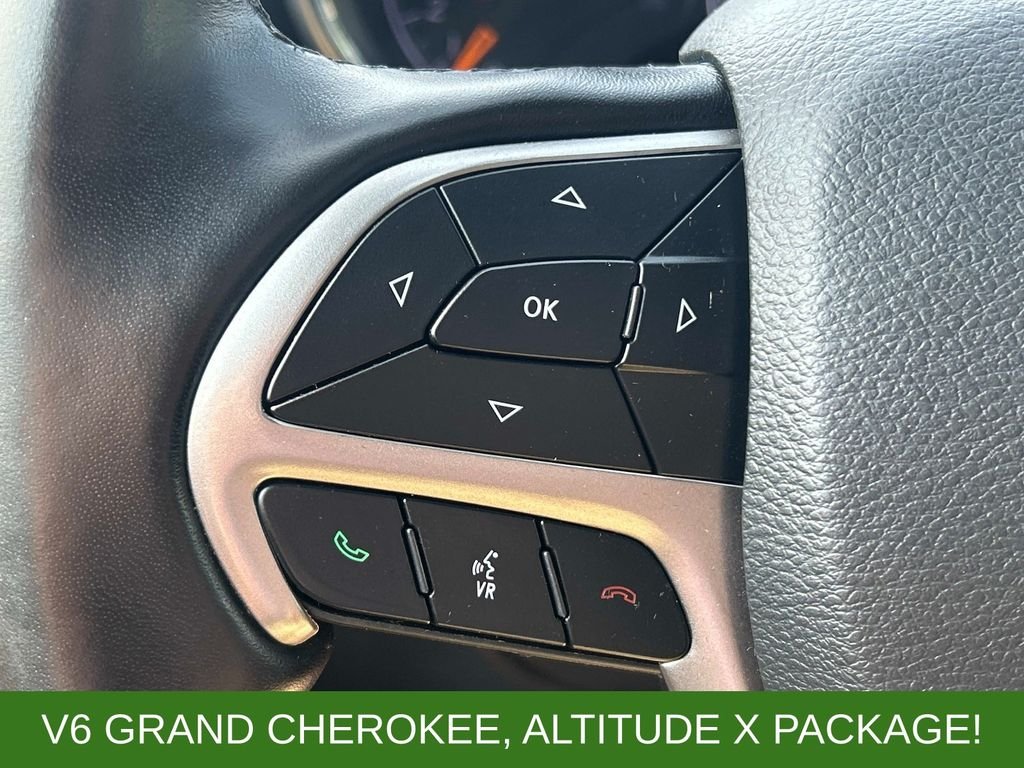 Used 2021 Black Jeep Laredo X image 21