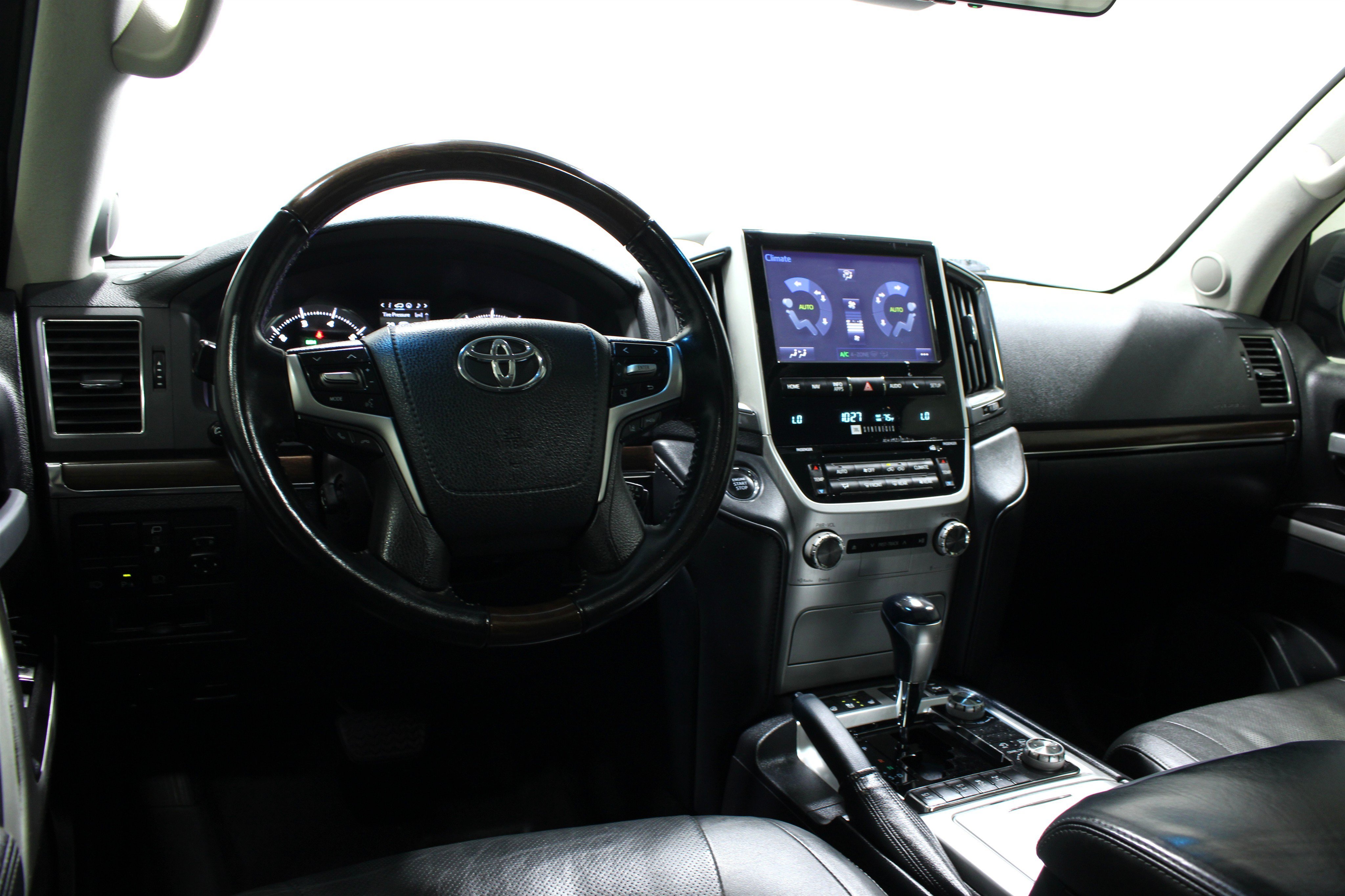 Used 2018 Midnight Black Metallic Toyota 4WD V8 image 2