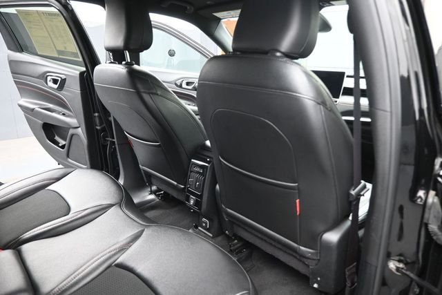 Used 2024 Black Jeep Trailhawk image 12