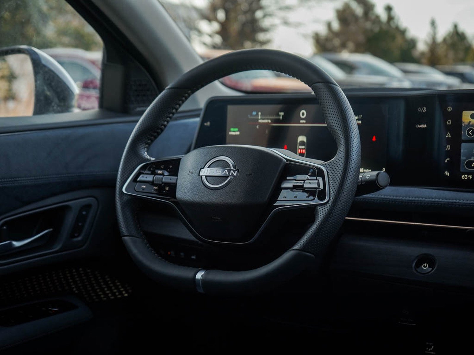 2025 Nissan ARIYA Platinum+ - Photo 16