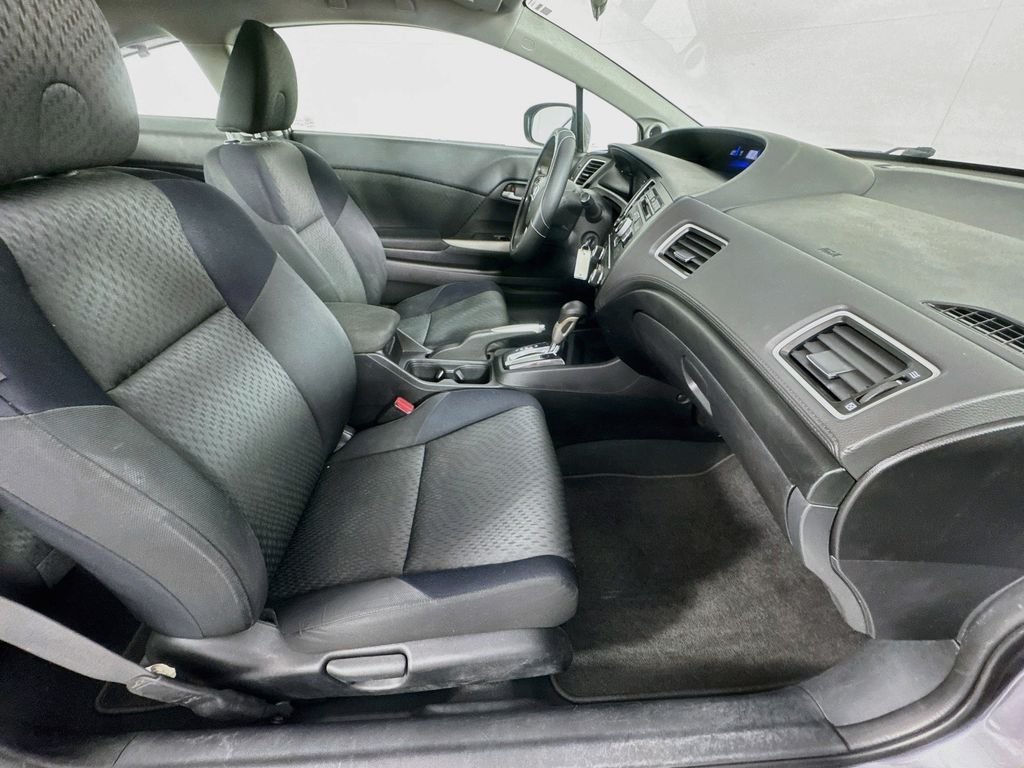 Used 2015 Gray Honda LX image 32