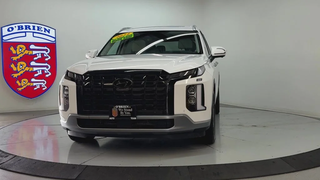 Used 2024 White Hyundai Limited image 9