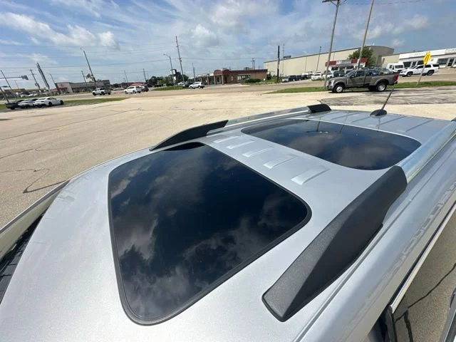 Used 2019 Quicksilver Metallic GMC Denali image 8