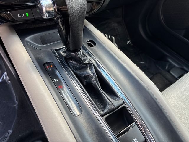 Used 2021 White Honda LX image 26