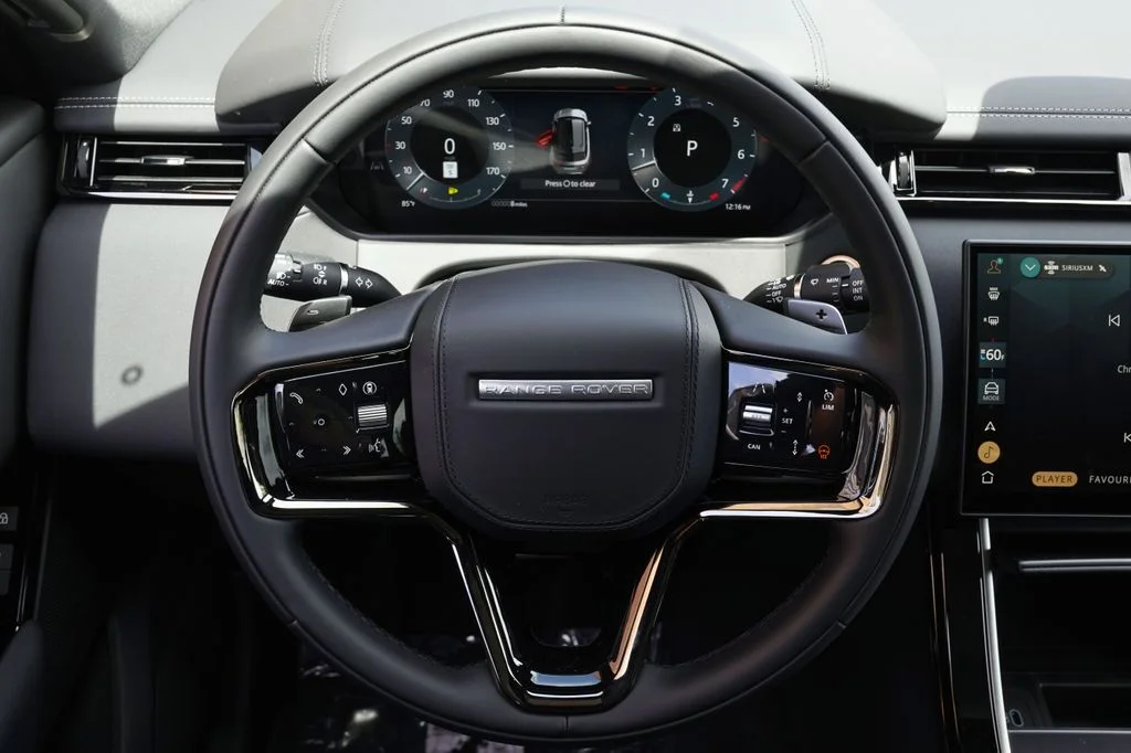 New 2026 Santorini Black Land Rover Belgravia Edition image 17