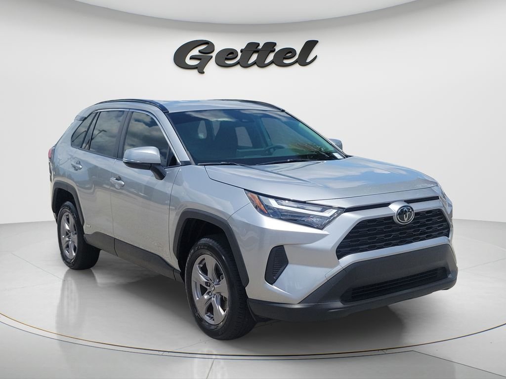 Certified Used 2025 Silver Toyota XLE image 3