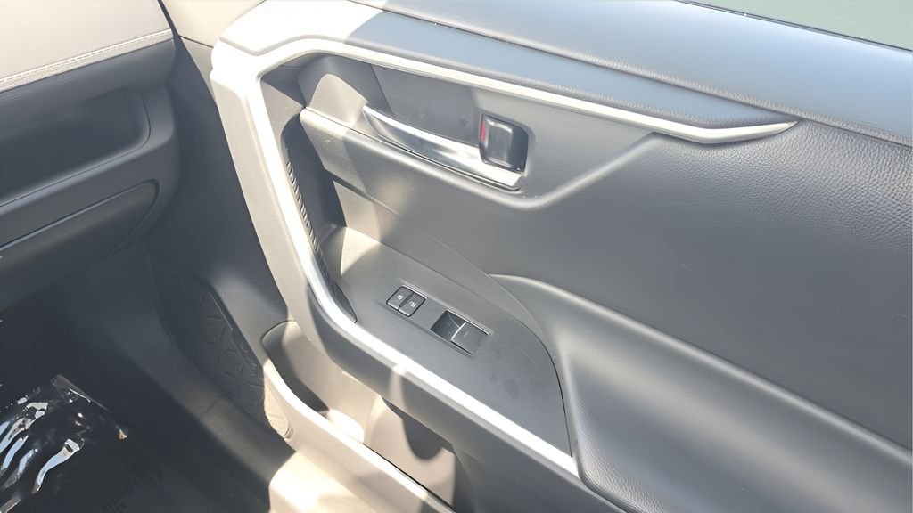Used 2024 White Toyota XLE image 13