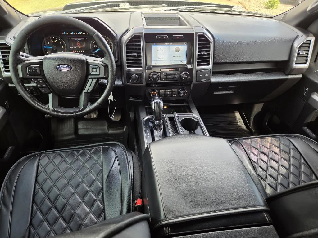 Used 2016 Shadow Black Ford XLT image 23