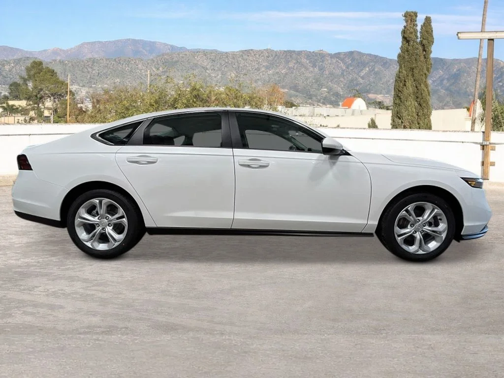 New 2026 Platinum White Pearl Honda LX image 7