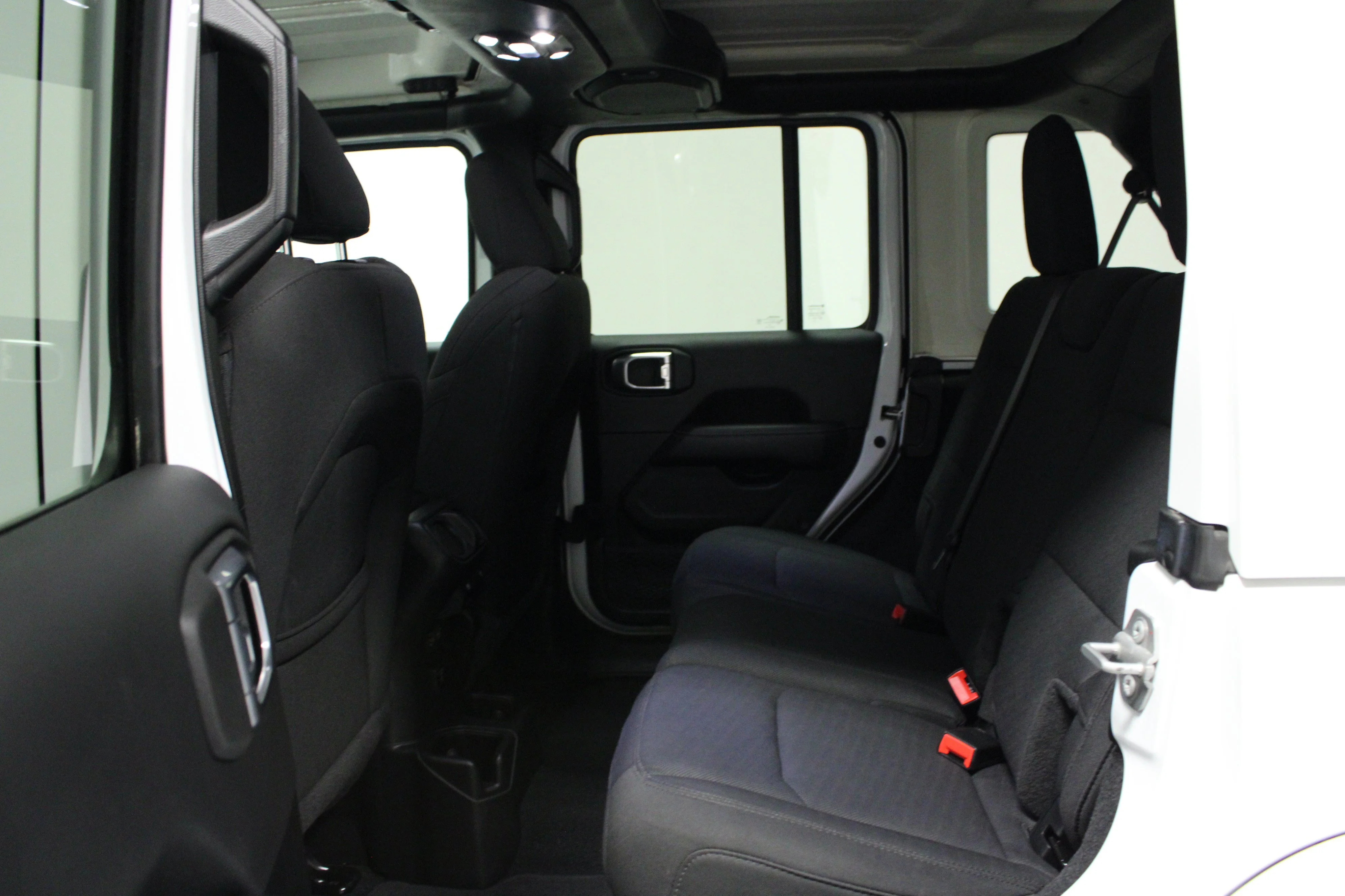 Used 2023 Bright White Clearcoat Jeep Sahara image 13