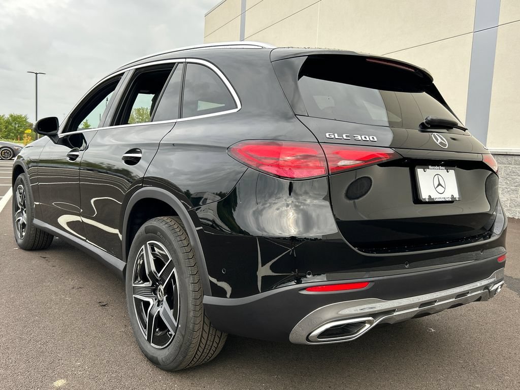 New 2026 Black Mercedes-Benz GLC 300 image 41
