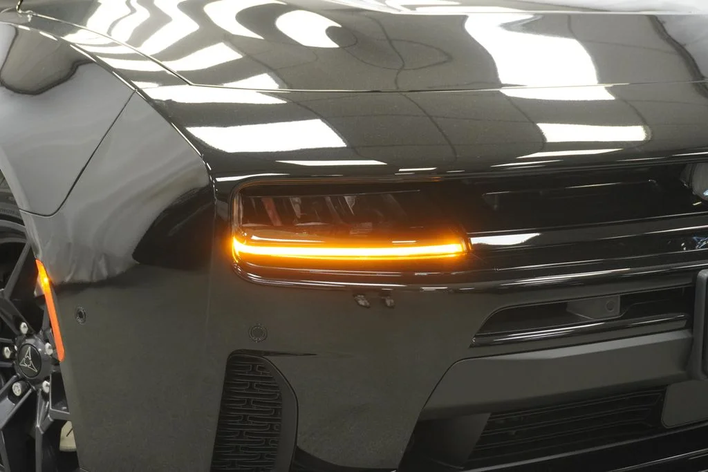 New 2026 Diamond Black Crystal Pearlcoat Dodge Scat Pack image 4