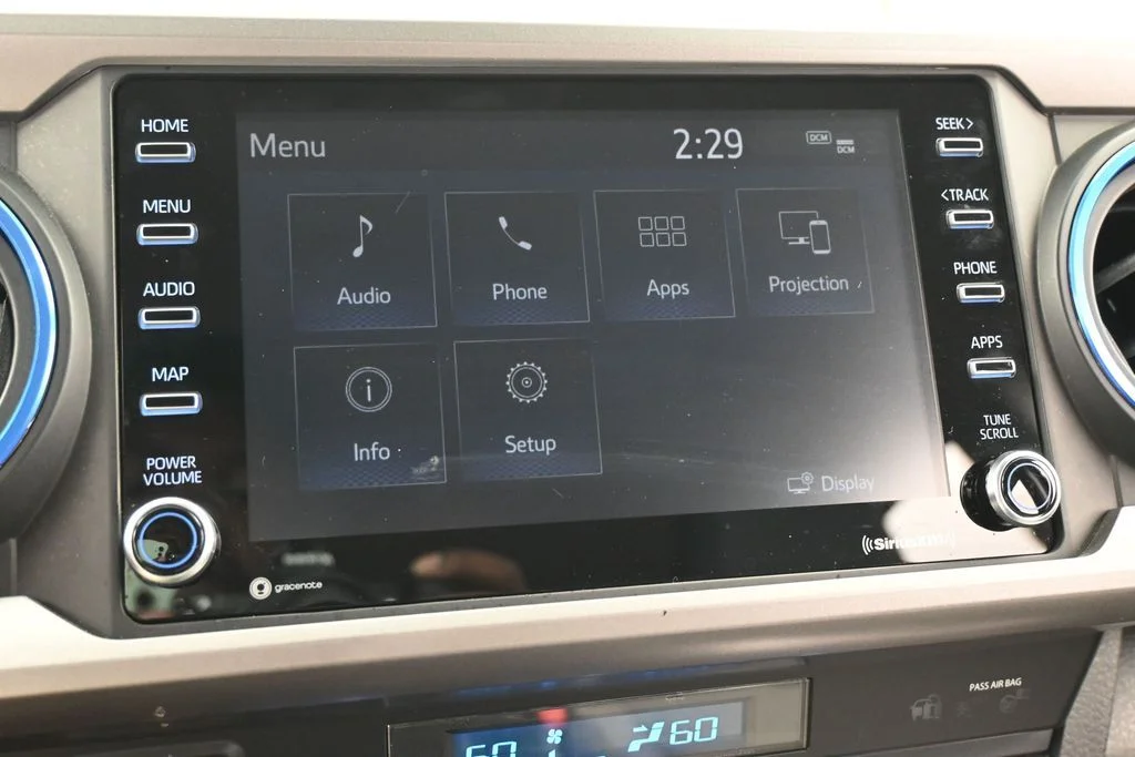 Used 2022 Blue Toyota SR5 image 19